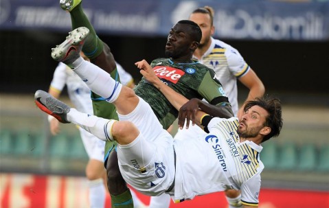 皇冠体育登录-那不勒斯惨遭维罗纳逆转，遭遇两连败