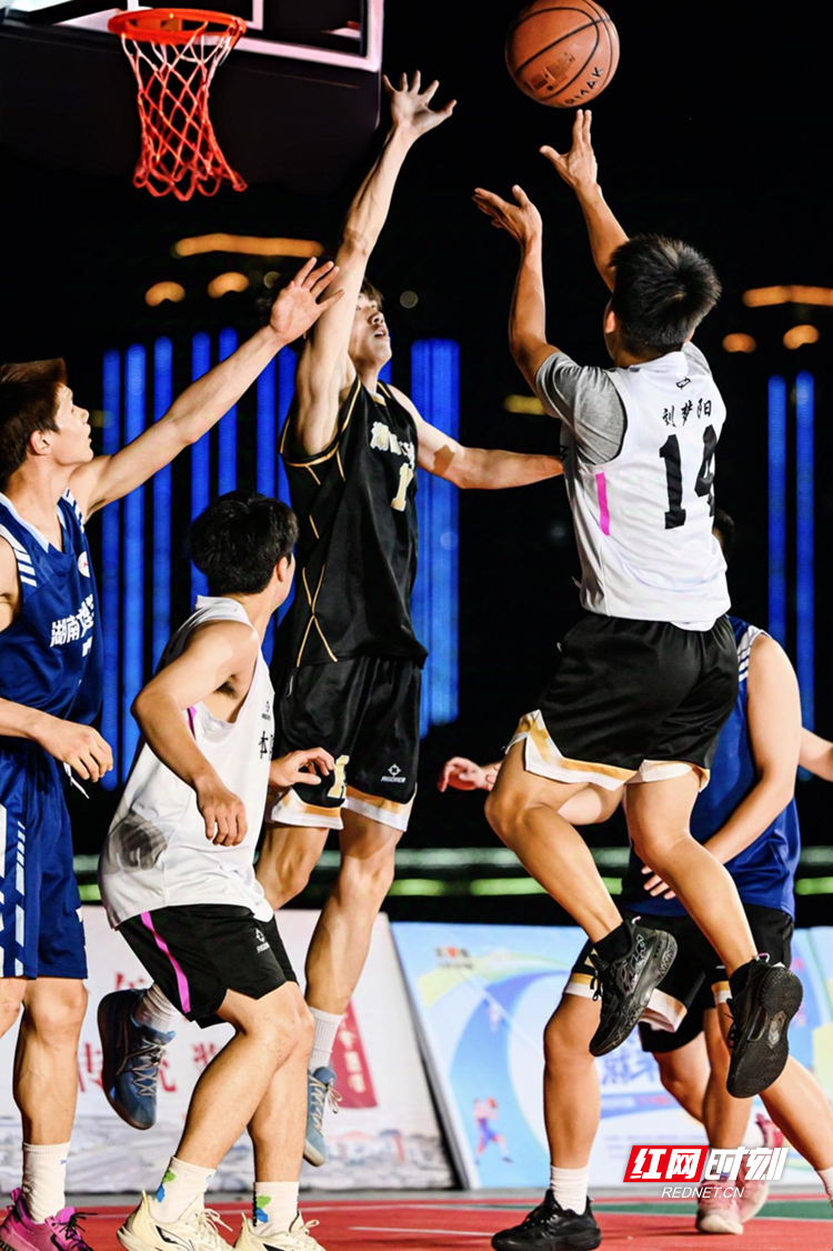 篮球比赛精彩瞬间描写 篮球比赛精彩瞬间描写