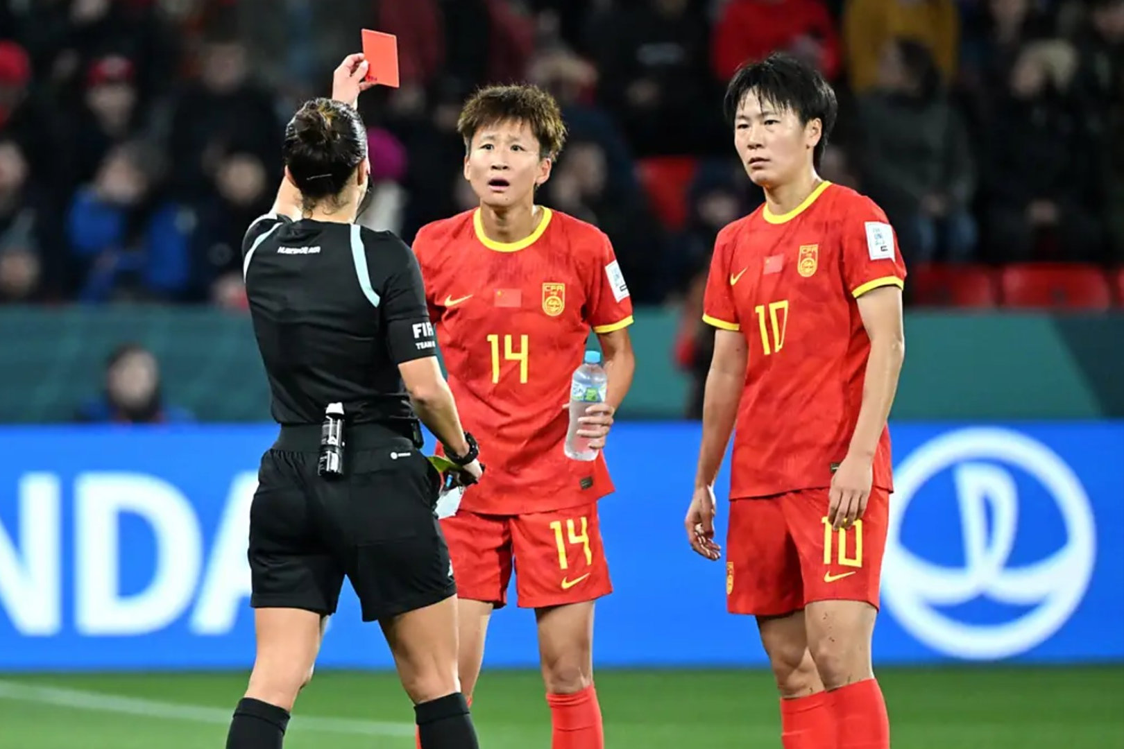 本地女足赛季首战大获全胜,实力显赫 本地女足赛季首战大获全胜,实力显赫