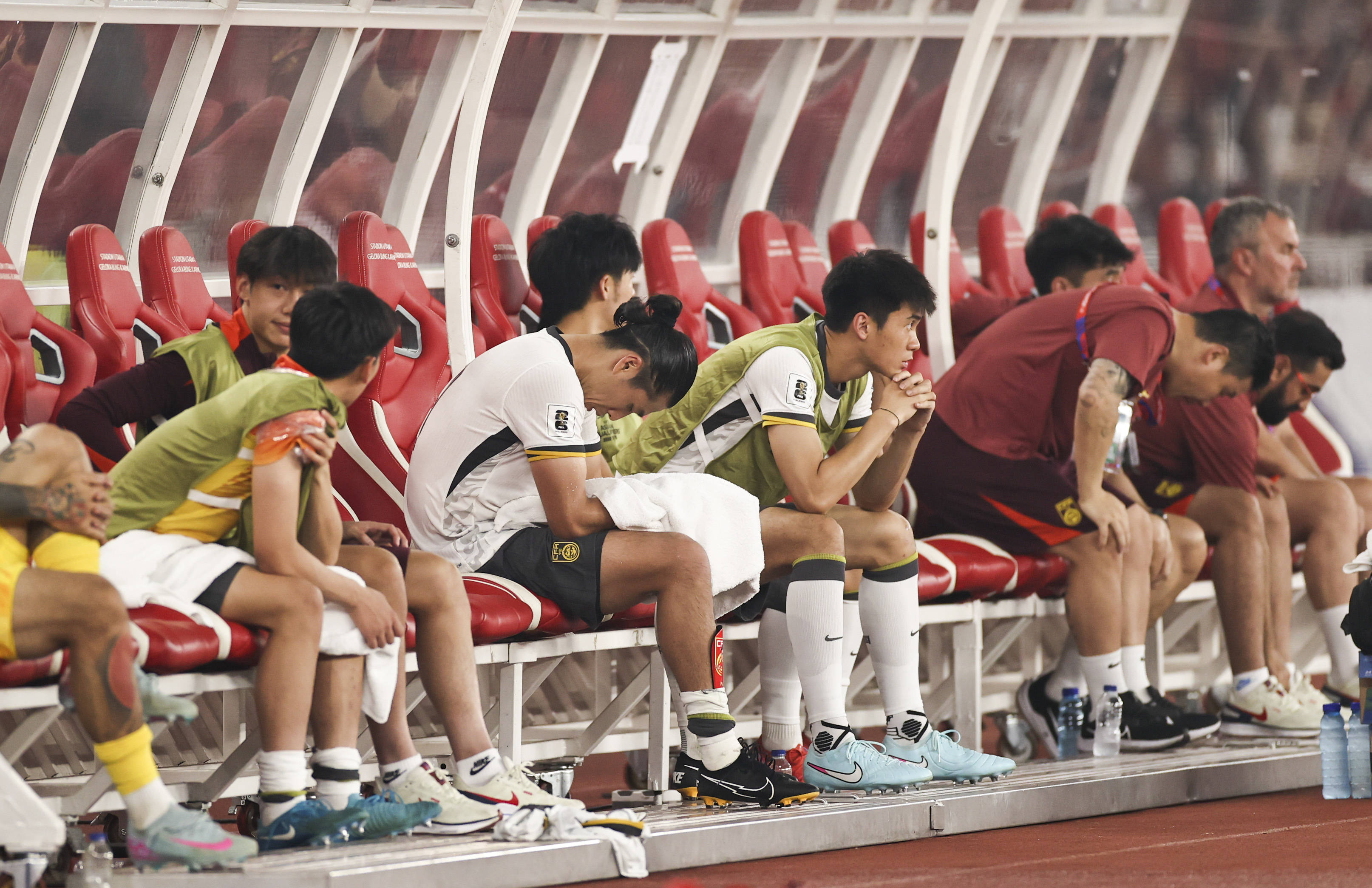 包含中超比赛掀起观赛热潮,足坛风云再起的词条 包含中超比赛掀起观赛热潮,足坛风云再起的词条