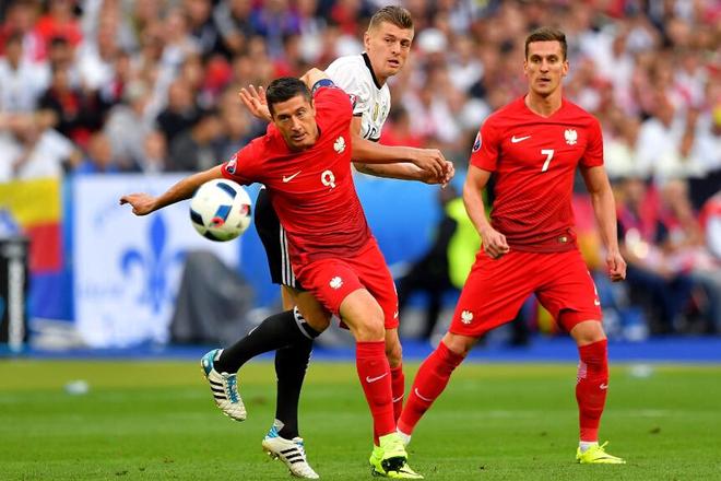 比利时队在欧预赛中大破对手,令人瞩目的是