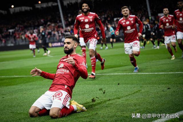 包含布雷斯特战平对手势均力敌的词条